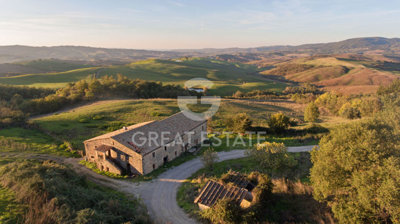 1 - Radicofani, Country House