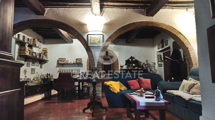 Image No.6-4 Bed Country House for sale