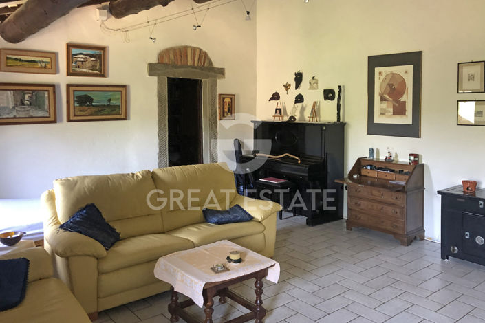 Image No.2-4 Bed Country House for sale