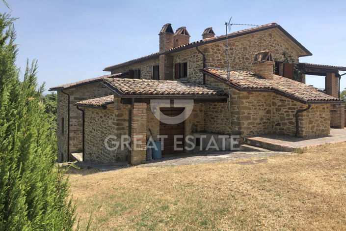 Image No.7-4 Bed Country House for sale