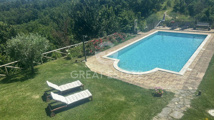 Image No.10-5 Bed Country House for sale