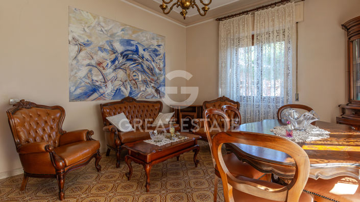 Image No.20-3 Bed Country House for sale