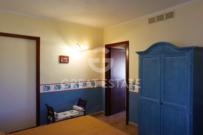 Image No.29-20 Bed Country House for sale