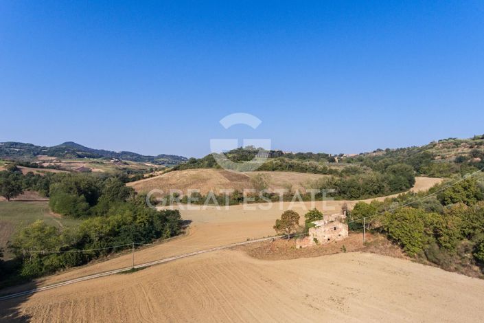 Image No.2-Maison de campagne à vendre à Montepulciano