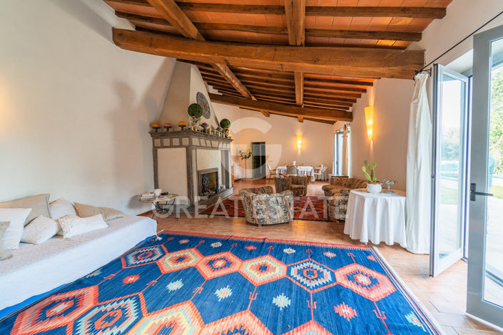 Image No.34-11 Bed Villa for sale