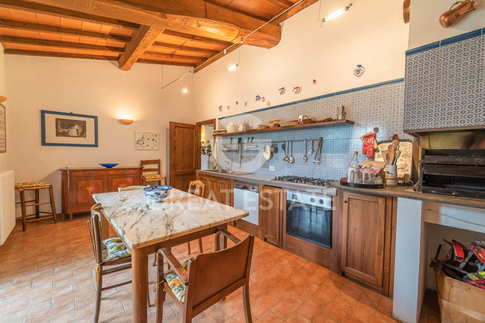 Image No.36-11 Bed Villa for sale