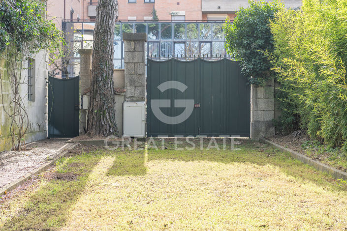 Image No.43-11 Bed Villa for sale