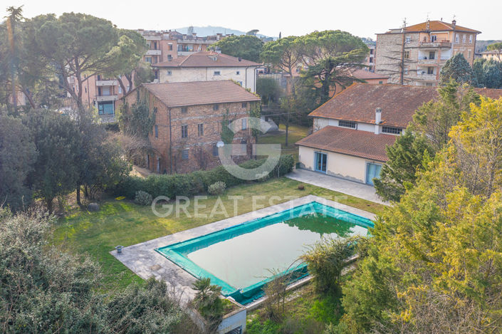 Image No.50-11 Bed Villa for sale