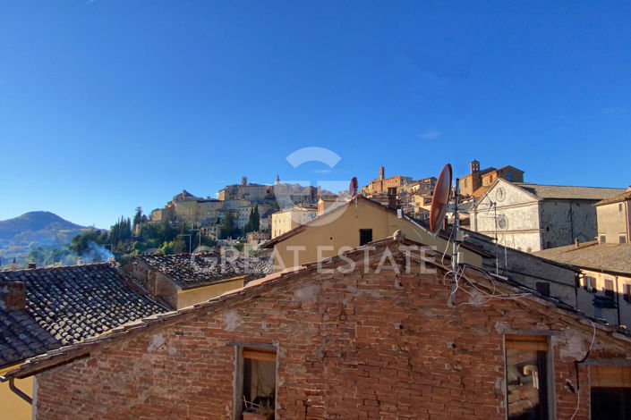 Image No.2-5 Bed Property for sale