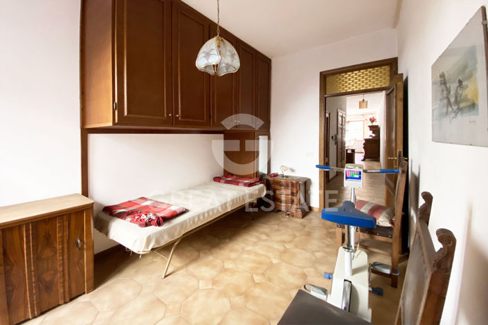 Image No.14-2 Bed Property for sale