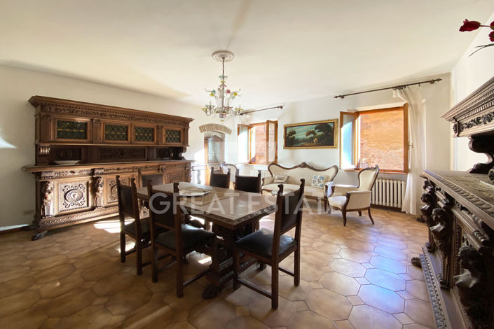 Image No.4-2 Bed Property for sale