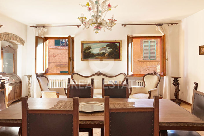 Image No.6-2 Bed Property for sale