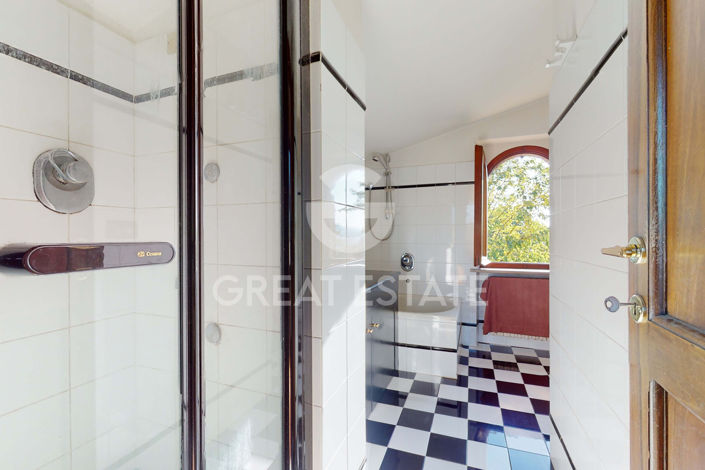 Image No.30-Maison de campagne de 5 chambres à vendre à Perugia