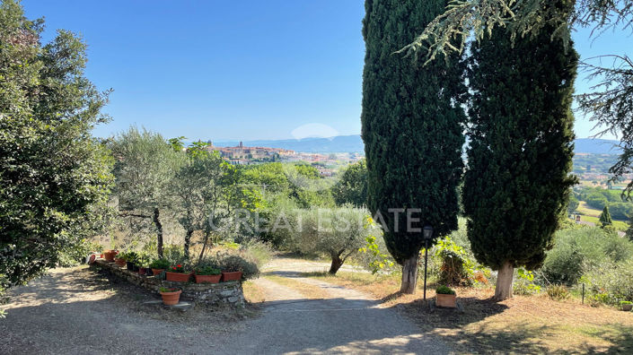 Image No.9-4 Bed Country House for sale