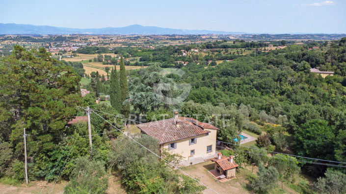 Image No.10-4 Bed Country House for sale