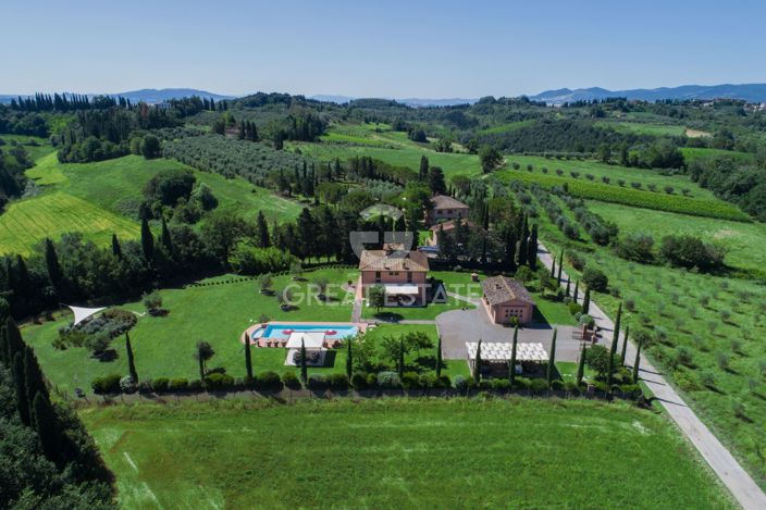 Image No.3-4 Bed Villa for sale