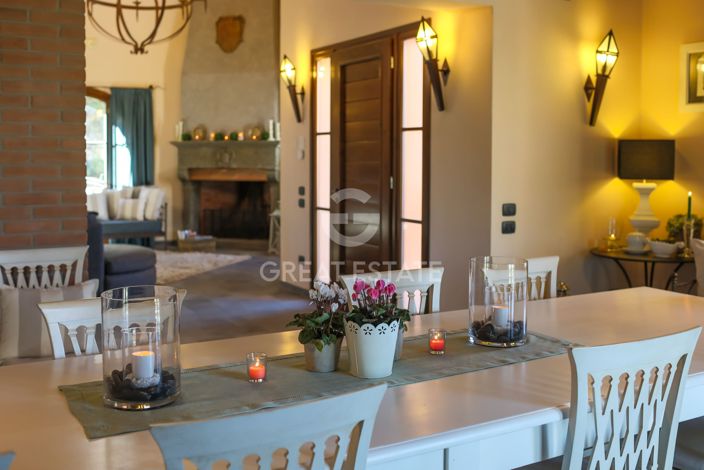 Image No.6-4 Bed Villa for sale