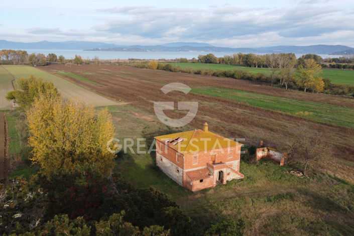 Image No.2-4 Bed Country House for sale