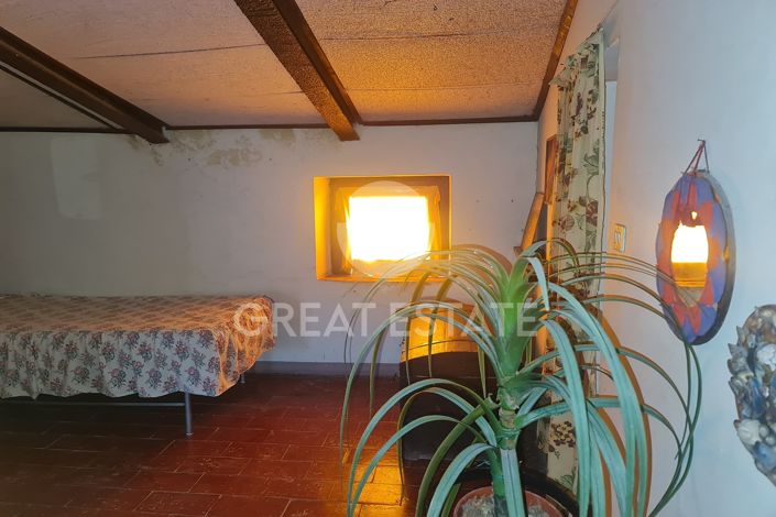 Image No.24-Propriété de 4 chambres à vendre à Ficulle
