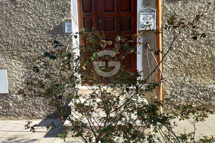 Image No.4-4 Bed Property for sale