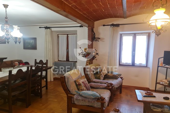 Image No.5-Propriété de 4 chambres à vendre à Ficulle
