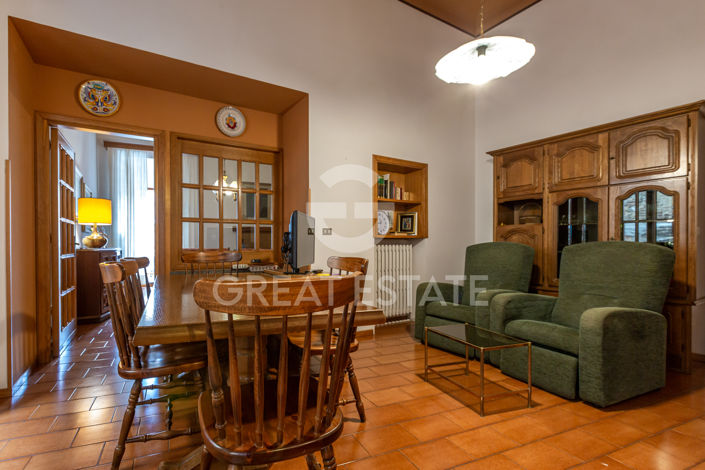 Image No.5-Propriété de 4 chambres à vendre à Ficulle