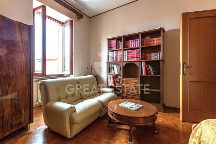 Image No.8-Propriété de 4 chambres à vendre à Ficulle