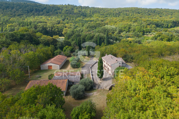 Image No.10-Maison de campagne de 10 chambres à vendre à Sarteano