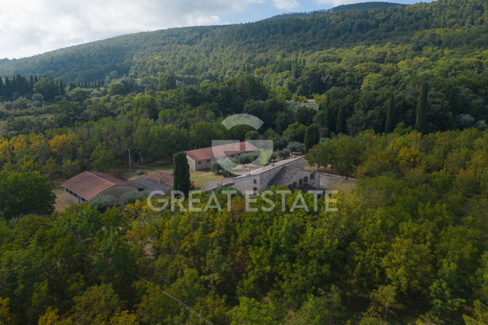 Image No.11-10 Bed Country House for sale