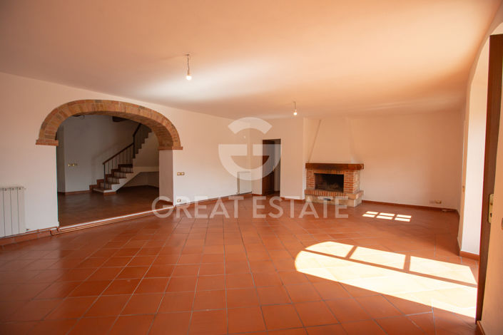 Image No.2-10 Bed Country House for sale