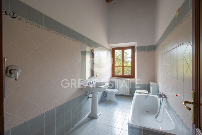 Image No.28-10 Bed Country House for sale