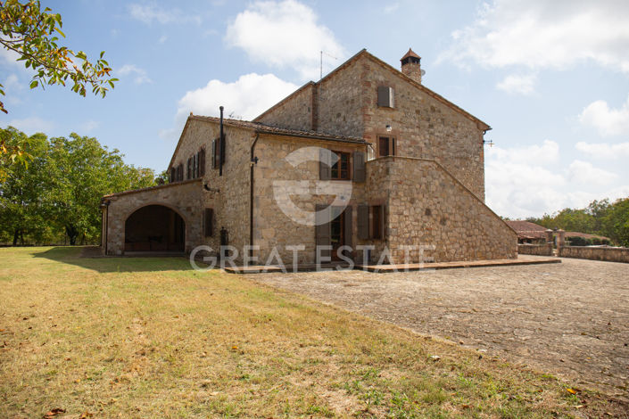 Image No.3-Maison de campagne de 10 chambres à vendre à Sarteano
