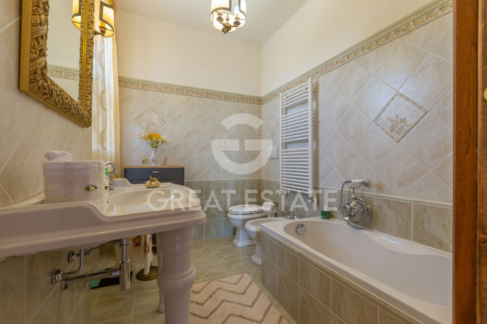 Image No.20-3 Bed Villa for sale