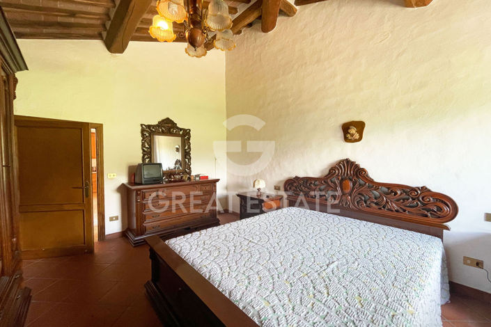 Image No.17-4 Bed Country House for sale