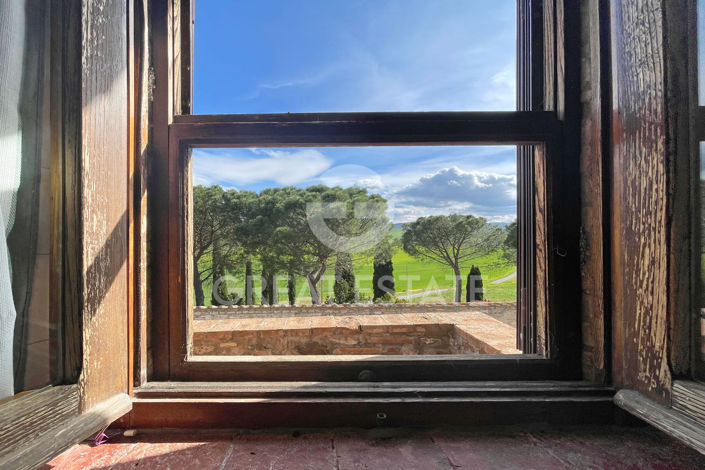 Image No.25-4 Bed Country House for sale