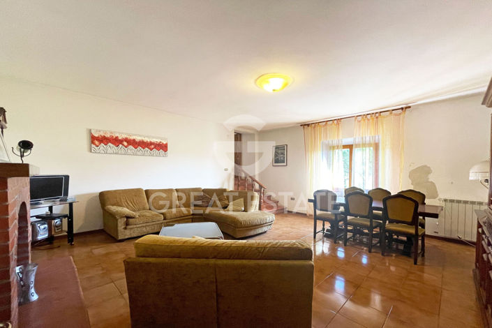 Image No.6-4 Bed Country House for sale