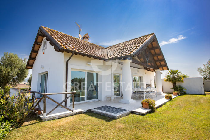 Image No.14-3 Bed Villa for sale