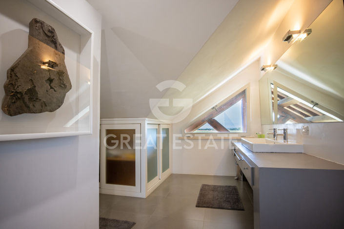 Image No.42-3 Bed Villa for sale