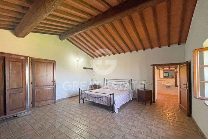 Image No.24-Maison de campagne de 7 chambres à vendre à Sarteano