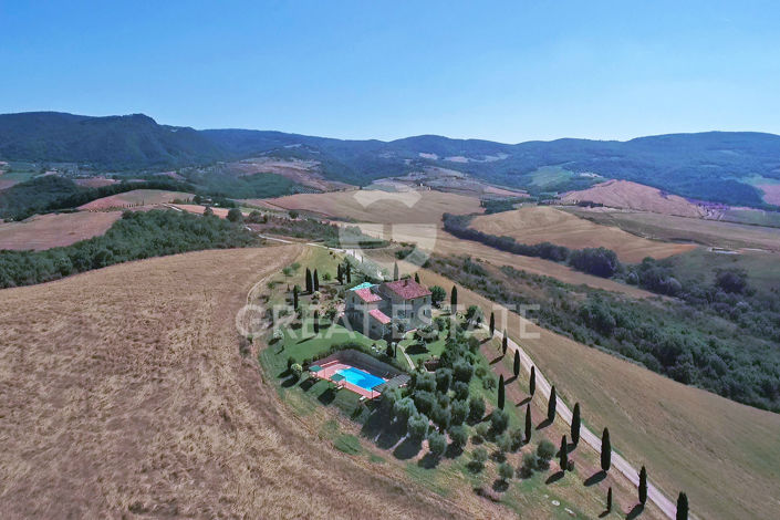 Image No.3-Maison de campagne de 7 chambres à vendre à Sarteano