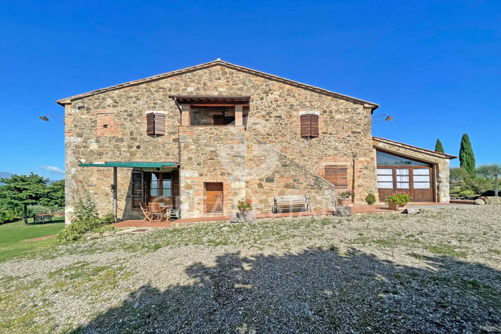 Image No.9-Maison de campagne de 7 chambres à vendre à Sarteano