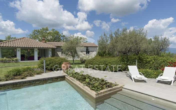 Image No.10-6 Bed Villa for sale