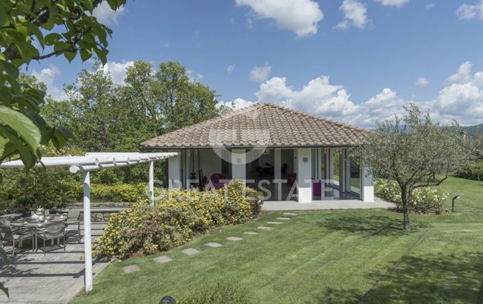 Image No.14-6 Bed Villa for sale
