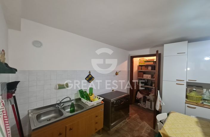 Image No.16-2 Bed Property for sale