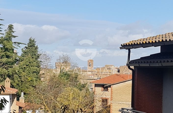 Image No.17-2 Bed Property for sale