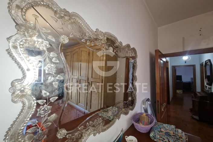 Image No.23-2 Bed Property for sale