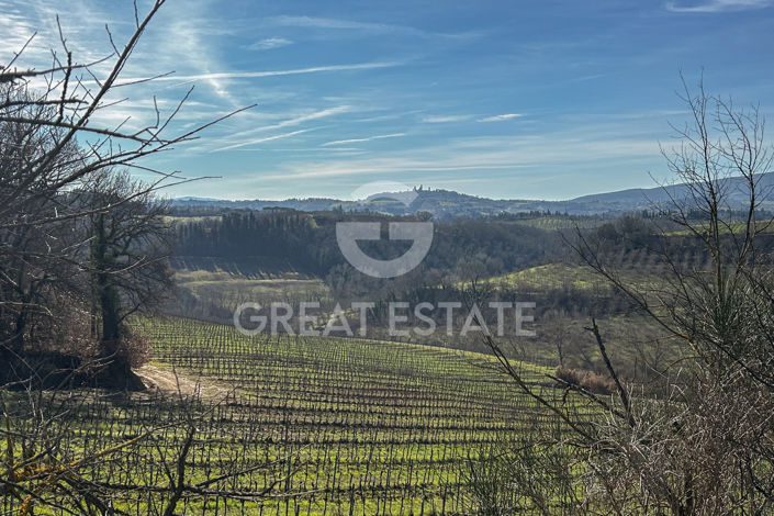 Image No.18-2 Bed Country House for sale