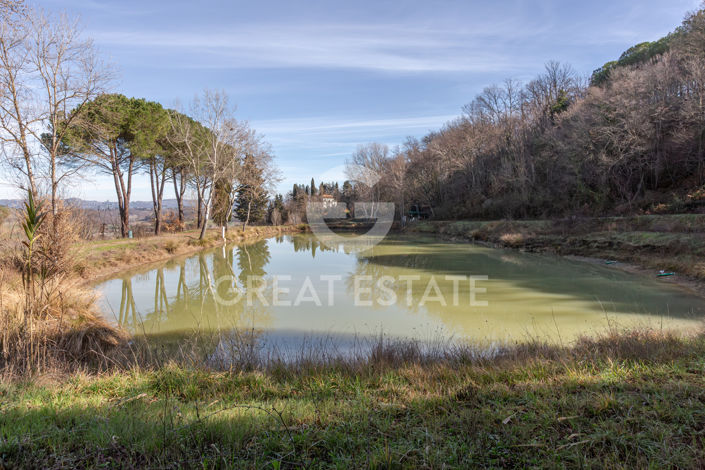 Image No.31-2 Bed Country House for sale