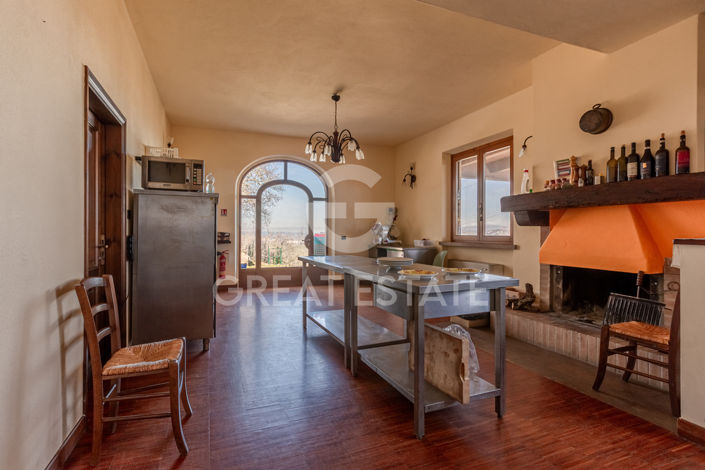 Image No.6-2 Bed Country House for sale