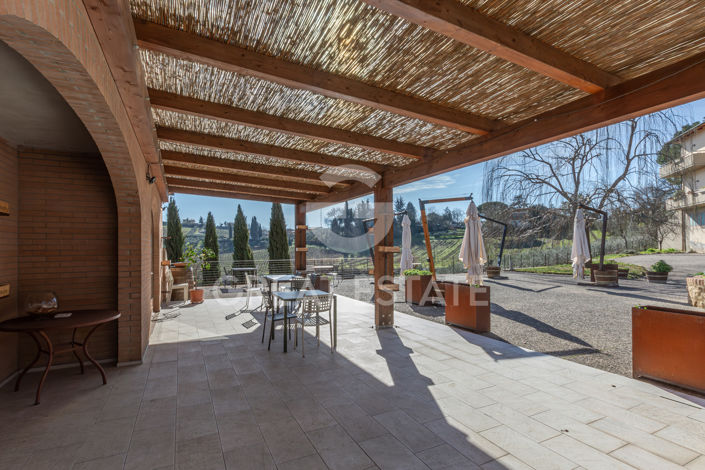 Image No.7-2 Bed Country House for sale